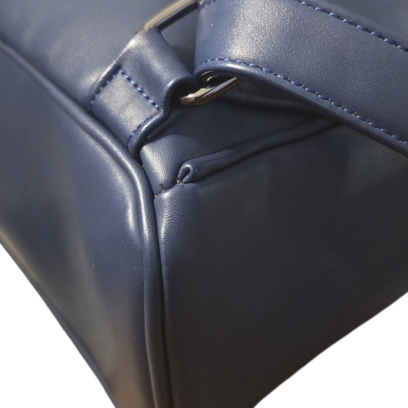 Chic Navy Faux-Leather Mini Backpack with Playful Face Detail - Picture 12 of 15